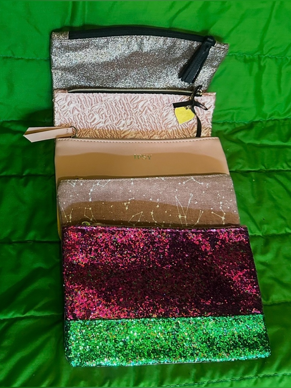 #1390 Ipsy Cosmetic Pouch Set of 5 in Pink, Gold, Silver, Green